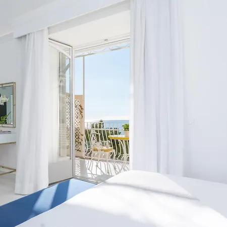 La Sirenetta Luxury Bed and Breakfast 4*